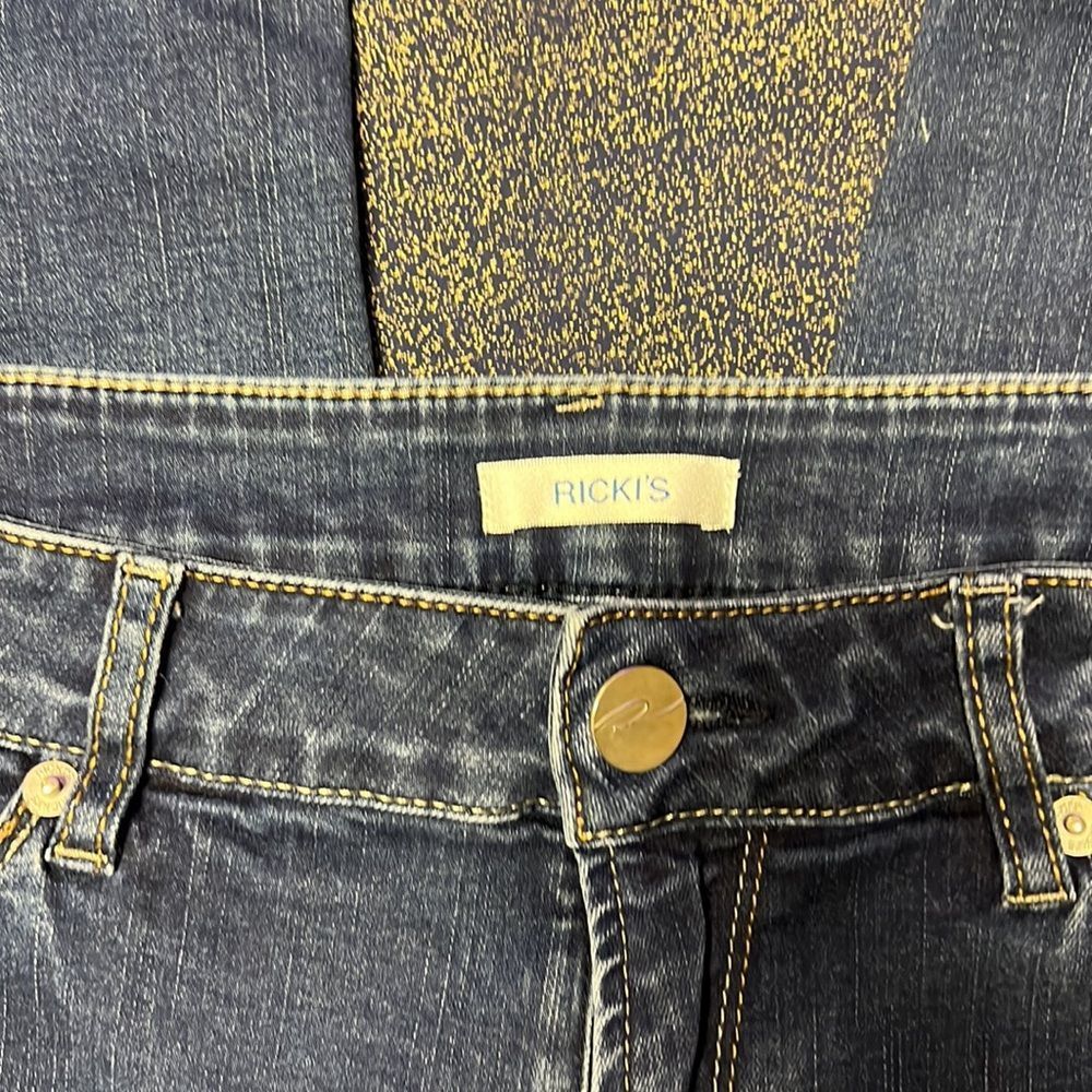Ricki’s Jean Capri - Picture 2 of 10